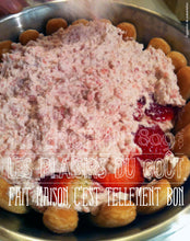 Charlotte aux fraises et sa crème vanille Bourbon fait maison c'est tellement bon