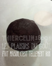 GÂTEAU AU CHOCOLAT FAÇON TARTE, crémeux chocolat tonka, crème de noisettes et chantilly chocolat au lait