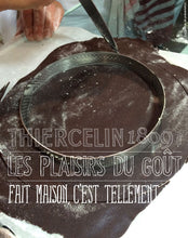 GÂTEAU AU CHOCOLAT FAÇON TARTE, crémeux chocolat tonka, crème de noisettes et chantilly chocolat au lait