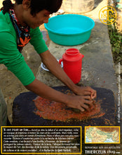 Petite escale sur le chemin au milieu de la forêt... avec dégustation d'un condiment typique à la tomate au poivre Timut. Thiercelin